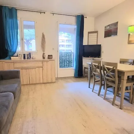Apartment Chez K&d 4 Pers Terrasse Saint-Raphael (Var)
